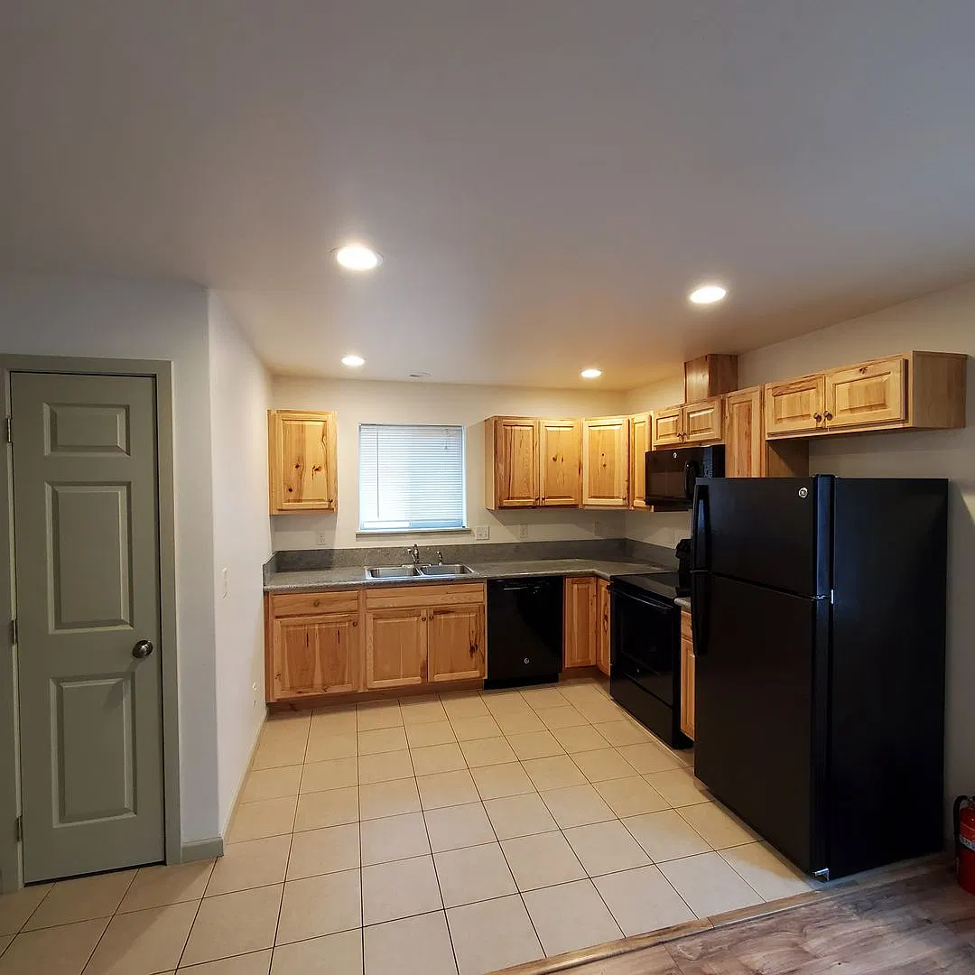Birch Duplex — Photo 4
