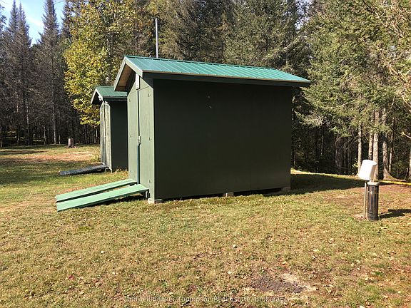 5th image of 3652 Pevensey Rd