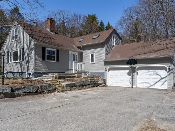 5 Gregg Lake Rd, Antrim, NH 03440
