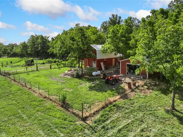 201 May Pop Ln, Marshall, AR 72650