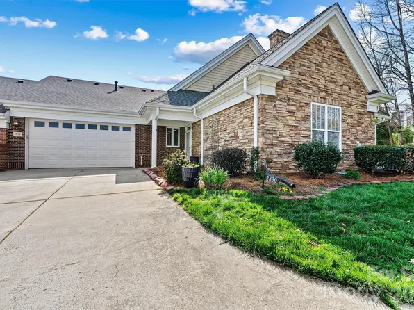 2830 Bellasera Way, Matthews, NC 28105
