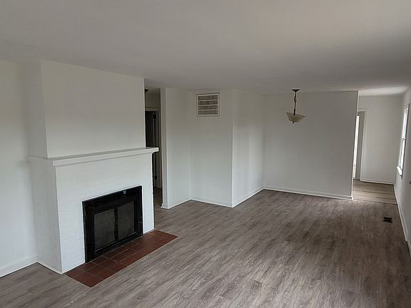 3rd image of 2615 Vanstory St