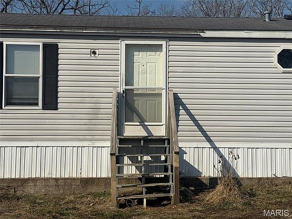 3rd image of 7 Alder Springs Rd