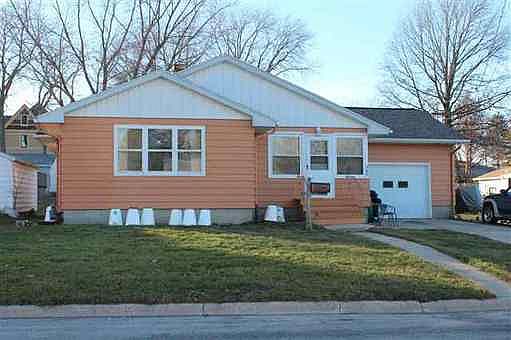 1st image of 305 5th St