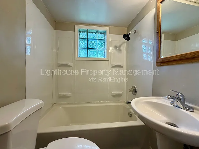 2449 Hillside Dr NW — Photo 13