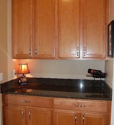 Kitchen/Dining Midway