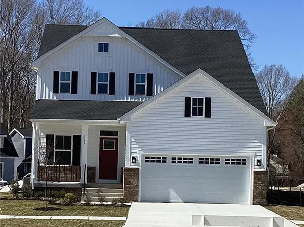 311 Legacy Blvd, Poquoson, VA 23662