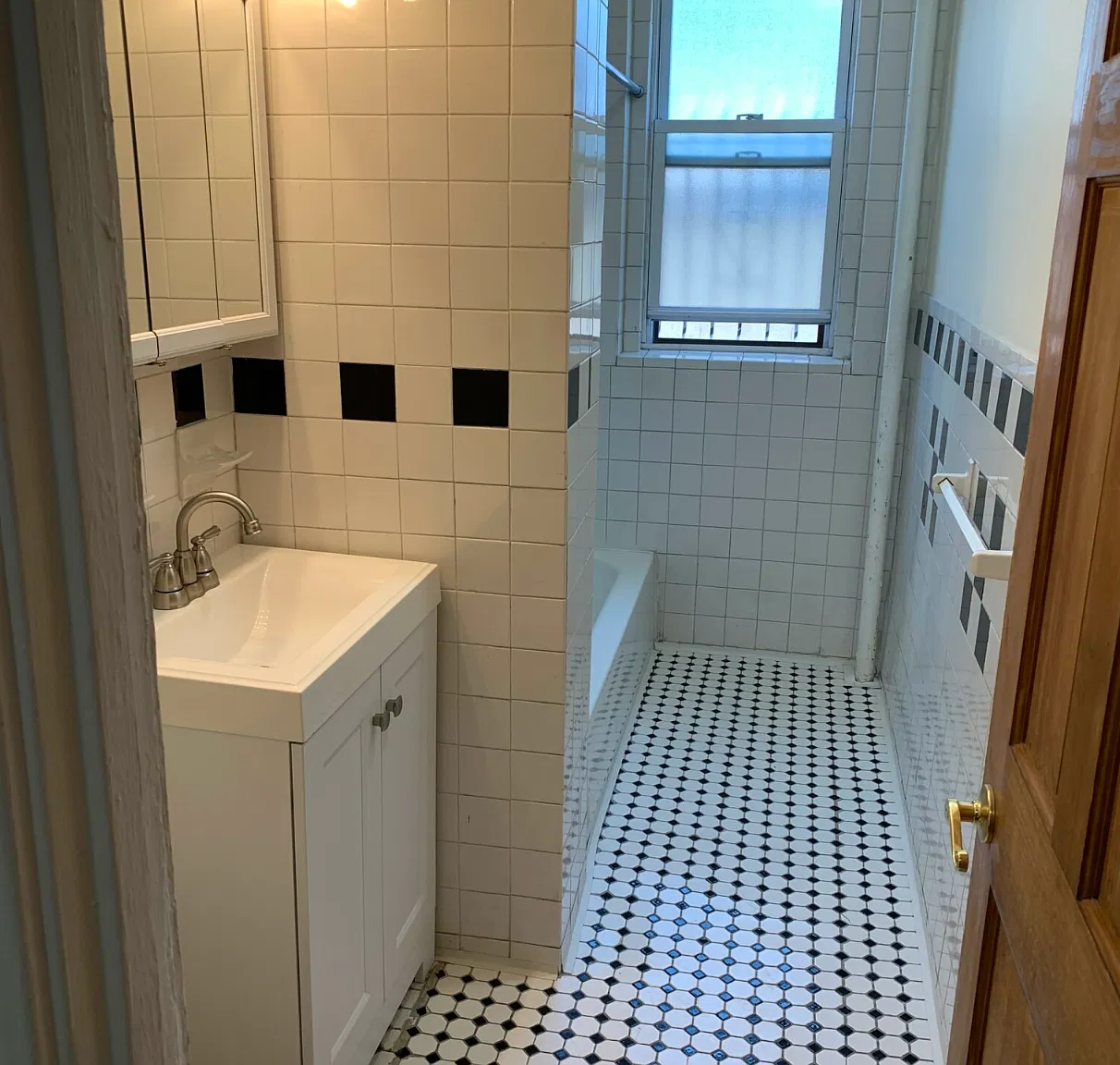 1 bed, 635 sqft, $2,100 — Photo 4