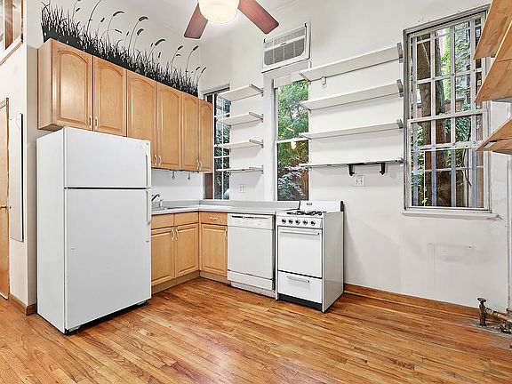 2nd image of 242 E 3rd St APT 17
