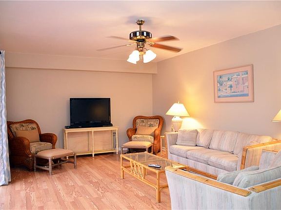 4th image of 2910 SW Sunset Trace Cir