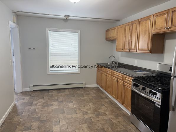 22-40 Langsberries Ave #26