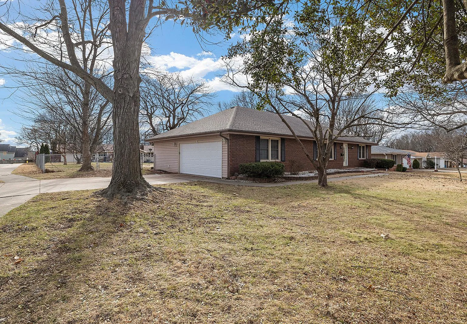 3118 E Covington St — Photo 2