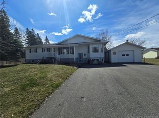 11 Suzan Dr, Bathurst, NB E2A4Y9