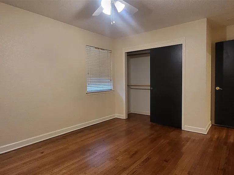 1902 Amy Dr — Photo 21