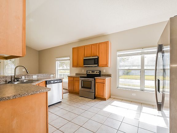 5th image of 3337 Bellingham Dr