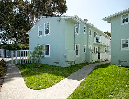 2nd image of 4408 Le Park Dr