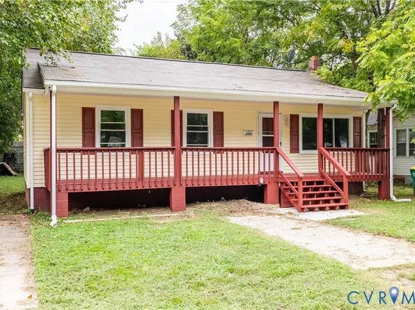 208 S 12th Ave #A, Hopewell, VA 23860