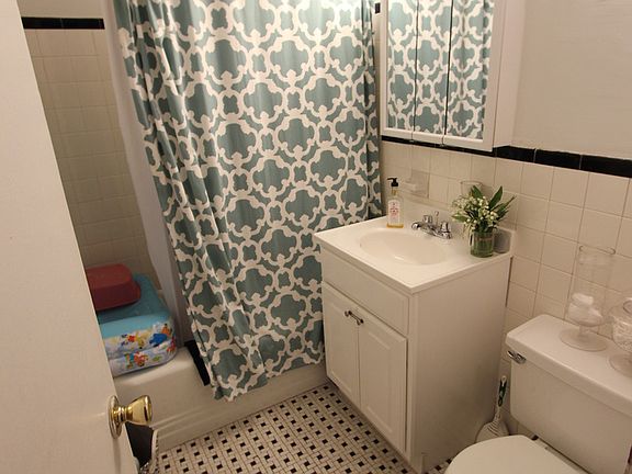 2nd image of 6561 Saunders St APT 7m