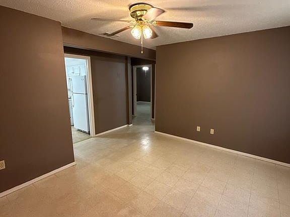 5th image of 1600 West Ln #10