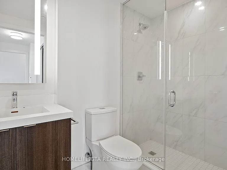 30 Inn On The Park Dr #2104 — Photo 20