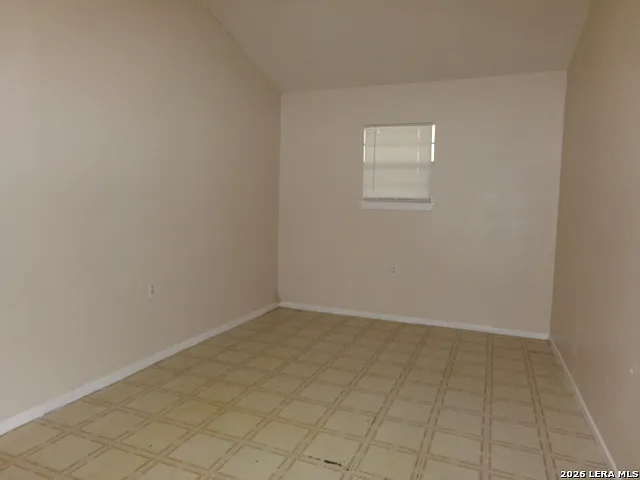 5819 Castle Lk — Photo 6
