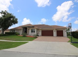 824 Bluebonnet Ct, Marco Island, FL 34145