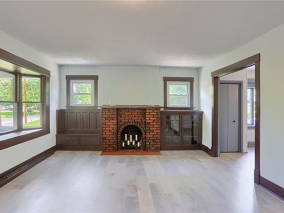 5th image of 1919 Mercer Rd