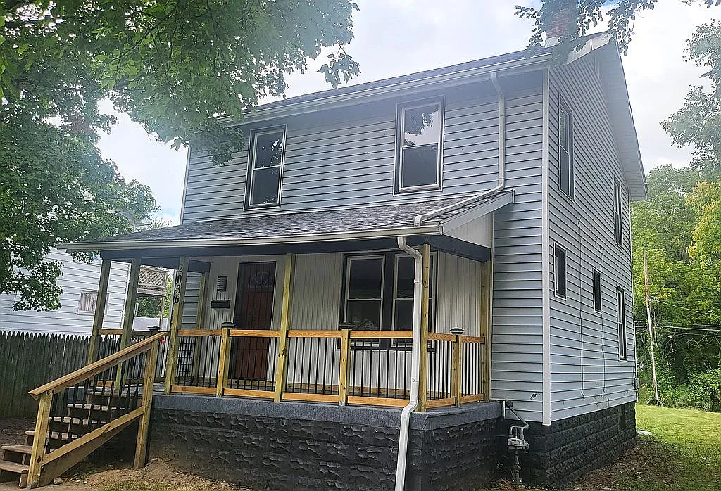 2036 Aberdeen Ave photo 1