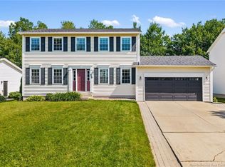 38 Carrington Ln, Fredericton, NB E3A 5R5