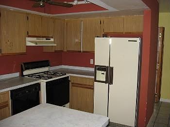3rd image of 25273 Catskill Dr