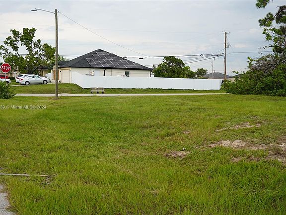 5th image of 1313 NE 7th Ave