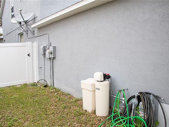 4th image of 6156 Lanshire Dr
