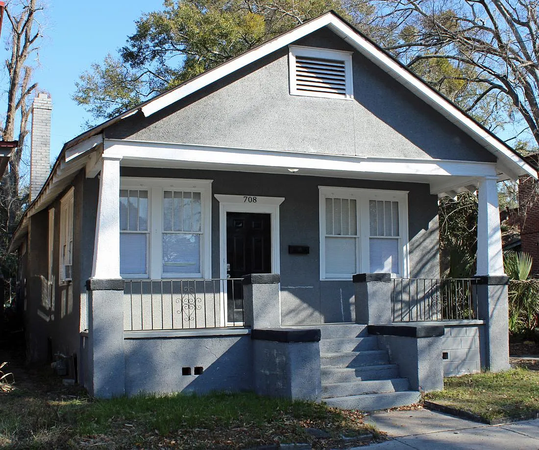 2 bed, 851 sqft, $1,695 — Photo 1