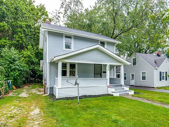 3rd image of 812 Kennebec Ave