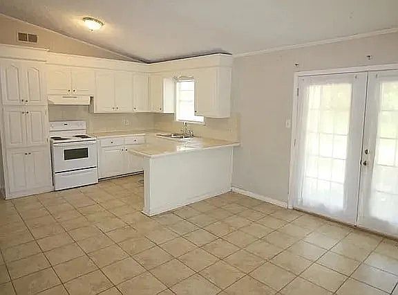 3rd image of 3061 Bienville Dr