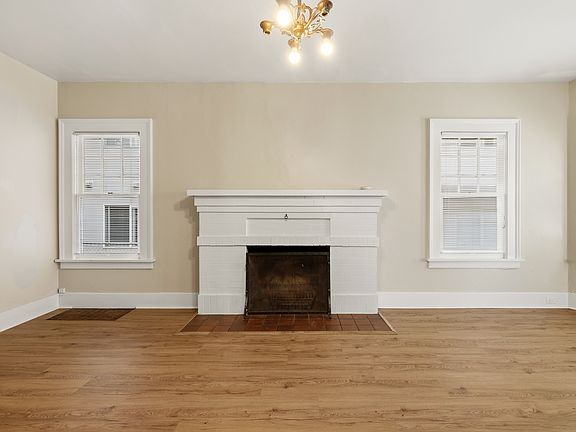 5th image of 5262 15th Ave NE Unit A