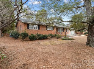 702 Highland Dr, Laurinburg, NC 28352
