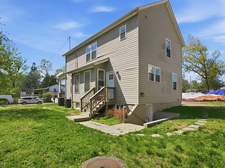 4722 Branchville Rd — Photo 8