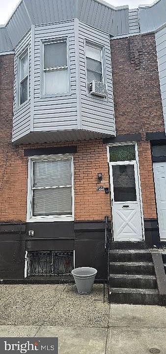 1st image of 2052 Mercy St