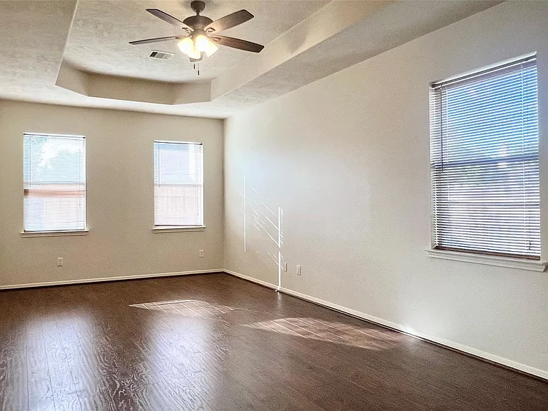 26114 Silver Timbers Ln — Photo 12