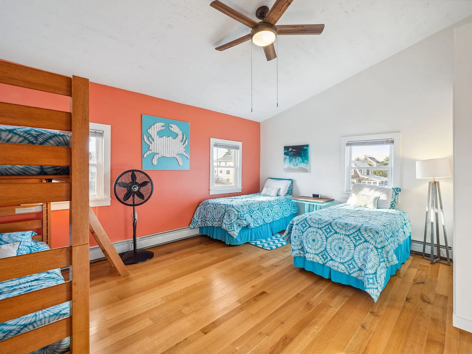 5 bed, 1686 sqft, $5,450 — Photo 4