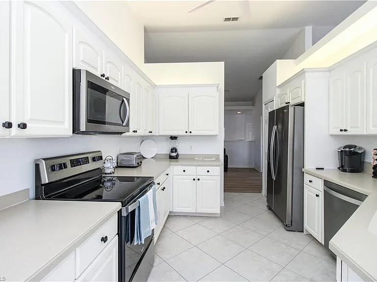 5645 Whisperwood Blvd #504 — Photo 31