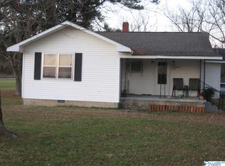 665 Cave Spring Rd, Owens Cross Roads, AL 35763