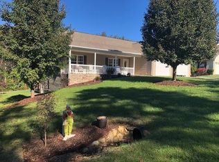 103 Cabin Creek Dr, Hudson, NC 28638