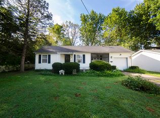 1525 W Ravina Park Rd, Decatur, IL 62526