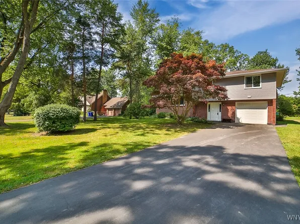 4540 W Overlook Dr, Williamsville, NY 14221