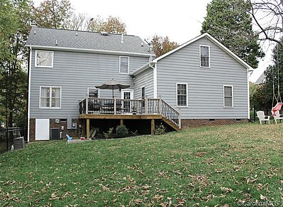 2nd image of 606 Halliwell St
