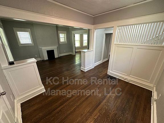 3rd image of 3249 E 28th St