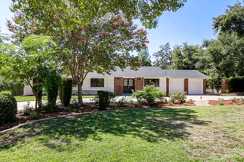 1710 Country Club Dr Photo 1 1710 Country Club Dr Photo 1