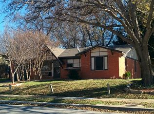 6207 Ivyhill Rd, Fort Worth, TX 76135